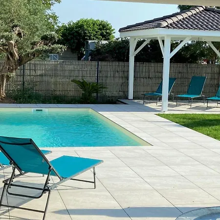 בית נופש Maison De Avec Piscine Et Jardin Prive *