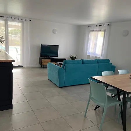 בית נופש Maison De Avec Piscine Et Jardin Prive *