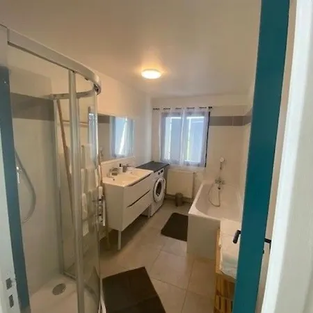 Maison De Avec Piscine Et Jardin Prive Holiday home